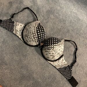 VS Body by Victoria Perfect Shape bra, 34DDD